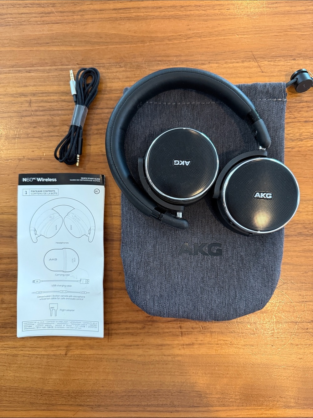 AKG Noise Cancelling Headphones N60NC Wireless Bluetooth - Black